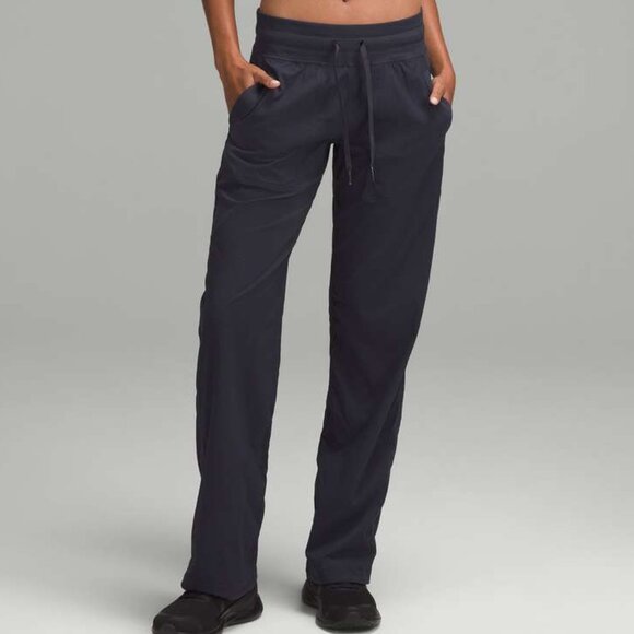 Lululemon Dance Studio Mid Rise Pant *Short* Size 8 - Picture 1 of 9
